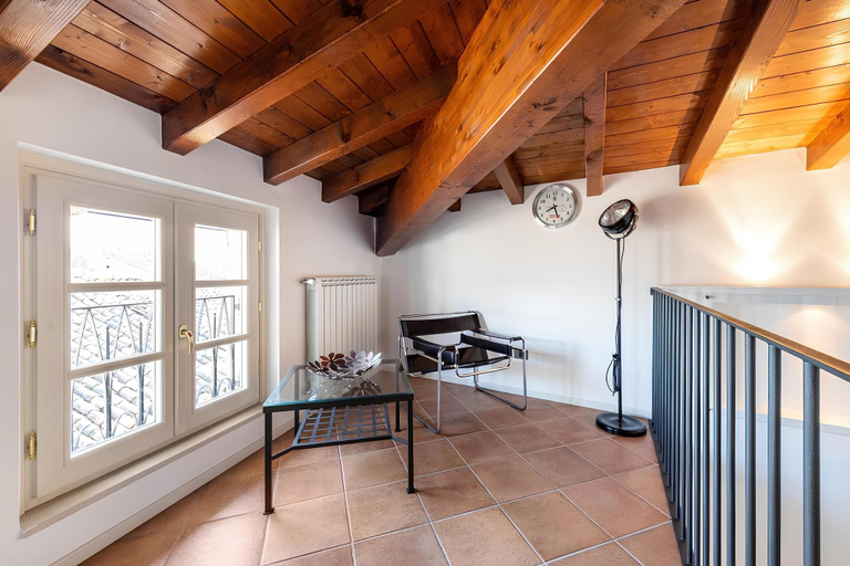 Others 4, Villa Rosa Apartment, Brescia