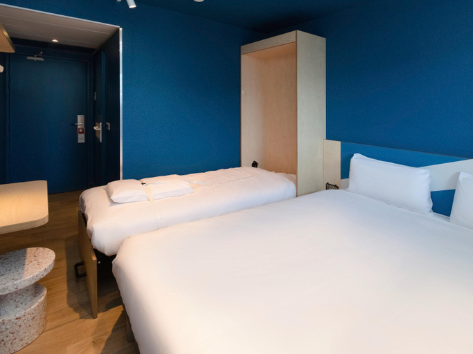 Bedroom 3, ibis Budget La Teste Bassin d'Arcachon, Gironde