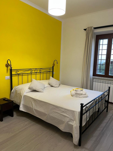Others 2, B&b fili Al casale 1121, Roma