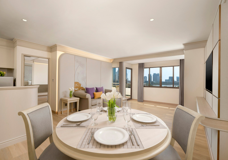 Dining Room 18