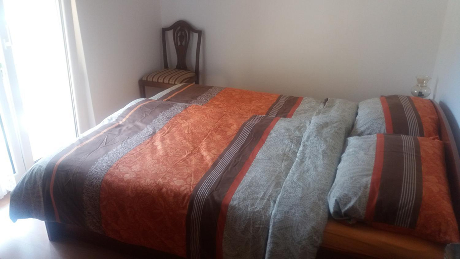Others 3, Apartmani Stojan, Povljane