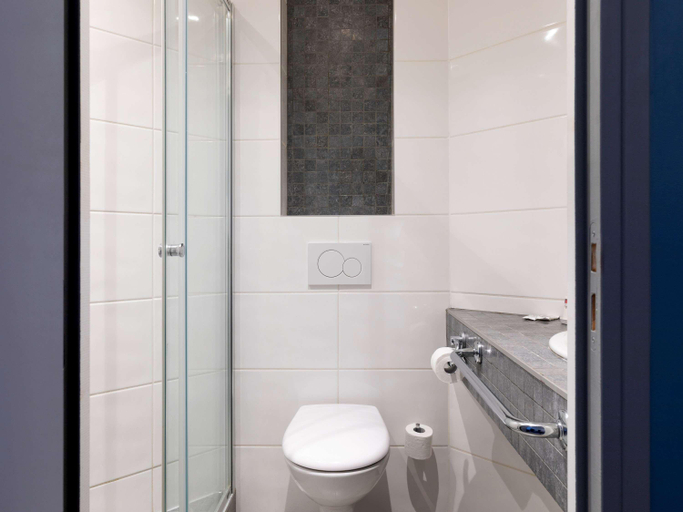 Bathroom 3