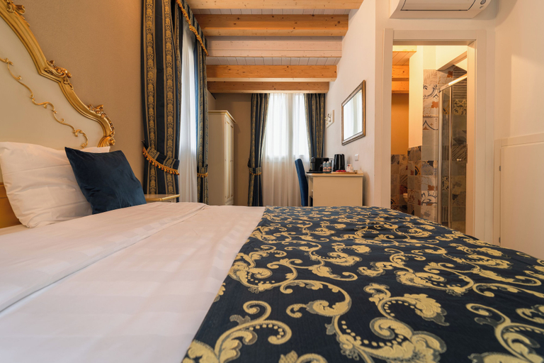 Bedroom 2, FloVe' Rooms Venice, Venezia