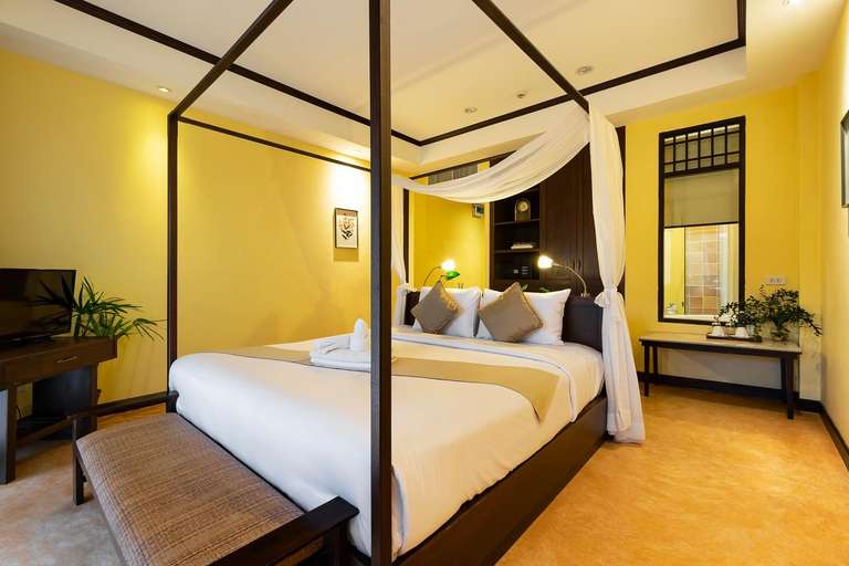 Bedroom 13