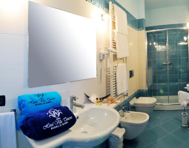 Bathroom 7