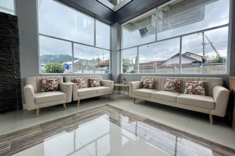 Public Area 2, eLKa-eS Villa, Bandung