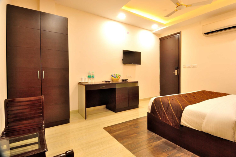 Bedroom 8