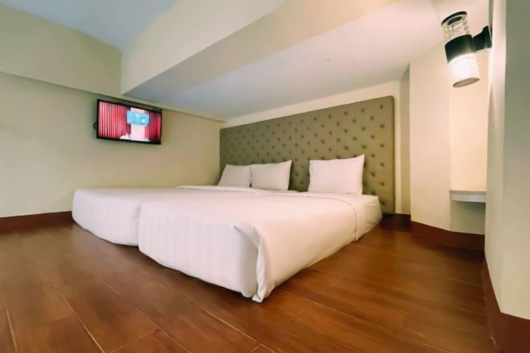 Bedroom 6