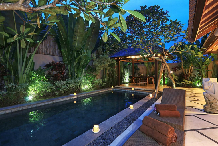 Swimming Pool 2