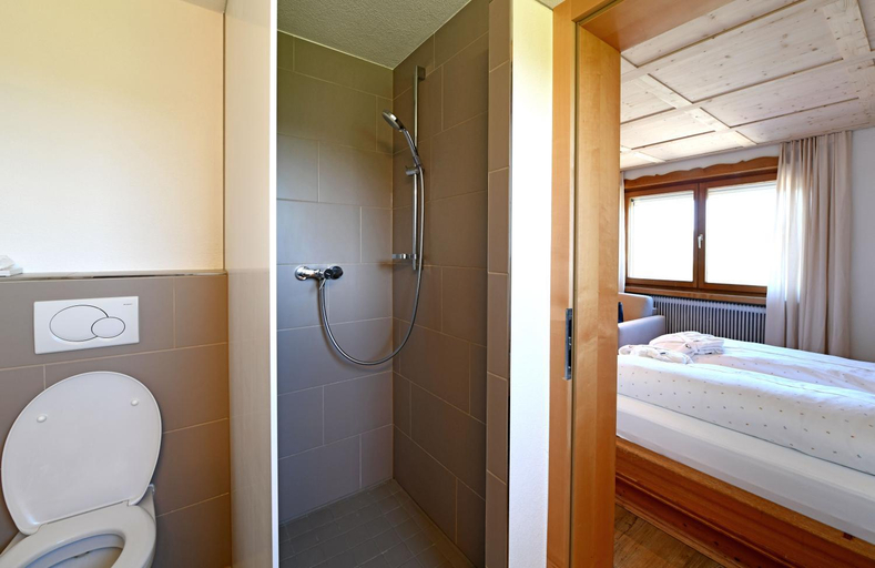 Bedroom 2, Hotel St Hubertus, Bregenz