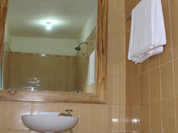 Bathroom 21