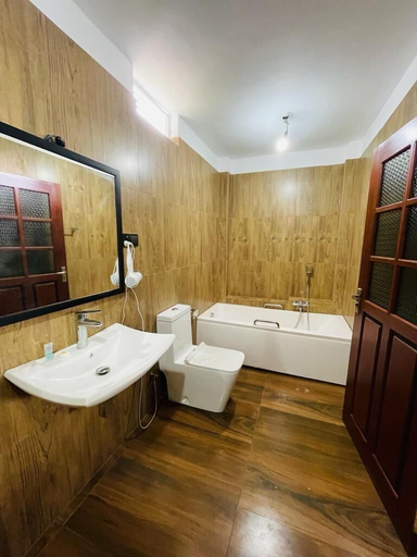 Bathroom 3, Villa Acadia, Beruwala