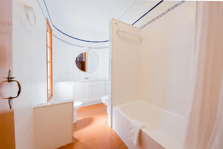 Bathroom 3, Es Brucs, Baleares