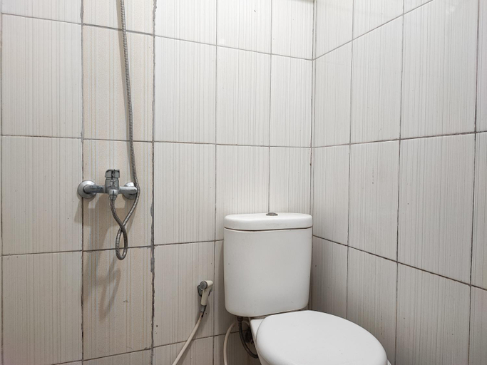 Bathroom 10