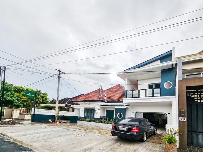 Exterior & Views 2, RedDoorz @ Tobias Living Blitar, Blitar