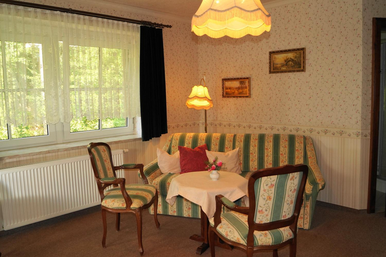 Dining Room 7