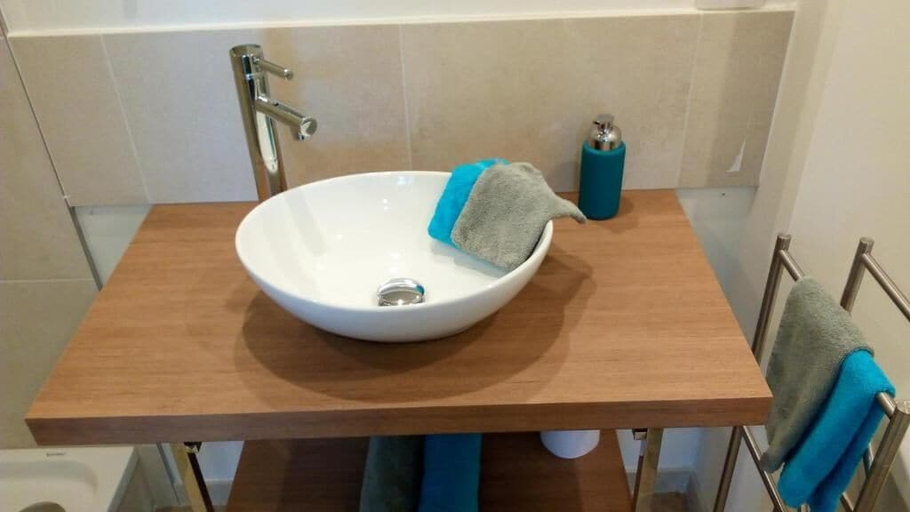 Bathroom 4, Kabine7, West-Vlaanderen