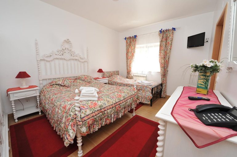 Bedroom 14