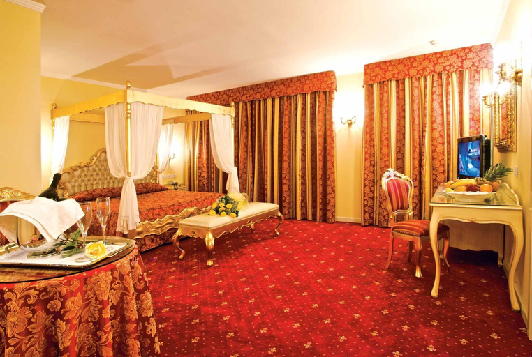 Bedroom 8