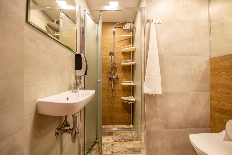 Bathroom 4, O Orodek Wypoczynkowy Bankowy, Kłodzko