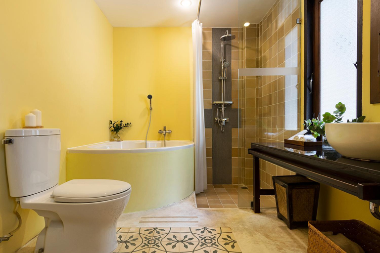 Bathroom 25