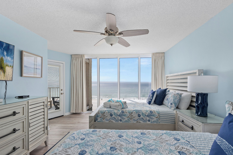 Bedroom 3, Come Enjoy KC & The Sunshine State: 3-bed, 3-bath With Stunning Ocean Views, Bay