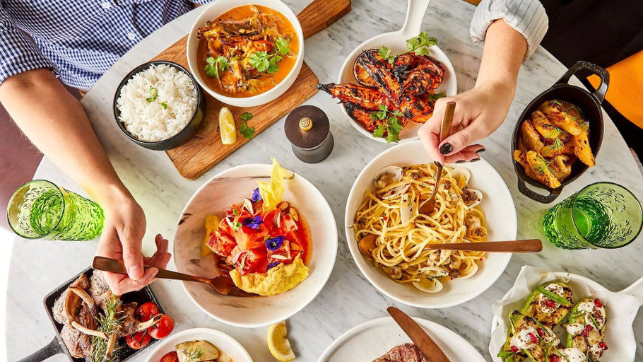 Food & Drinks 2, Jin Bǎihé hotel, Singapura