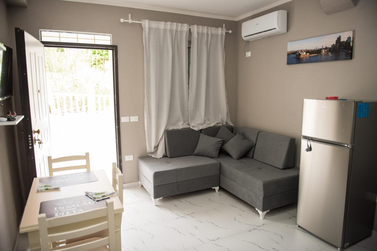 Others 3, Villa Stefano Stepa, Vlorës
