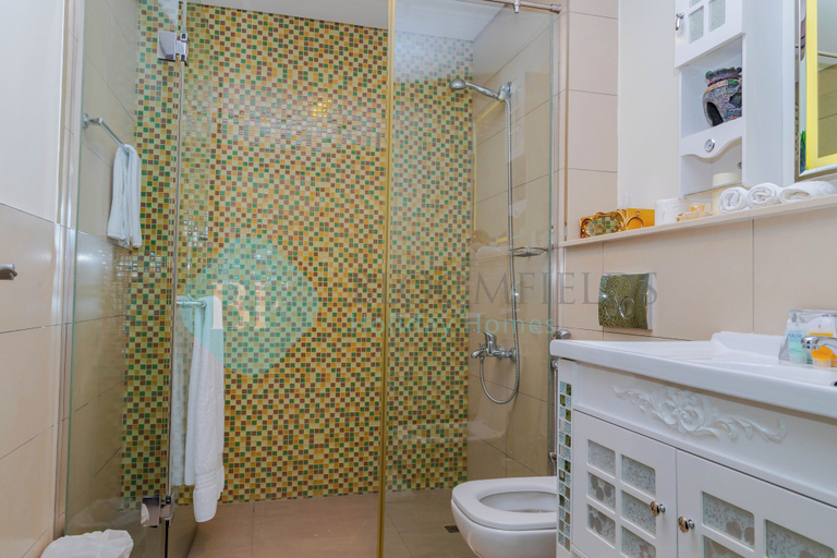 Bathroom 3, Bloomfields Grandeur 3BR in Wave Tower, Abu Dhabi City