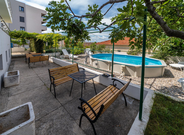 Others 4, Apartments turtle gardens, Makarska