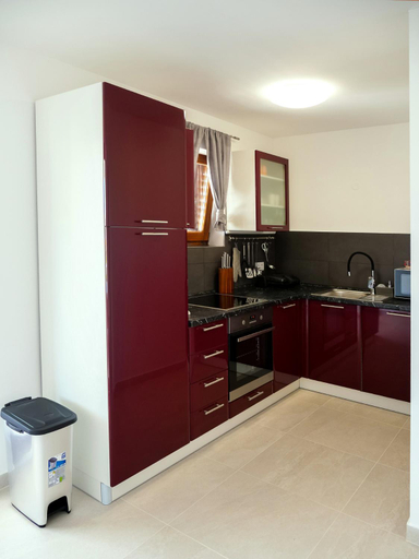 Others 4, Apartment Spomax, Pag