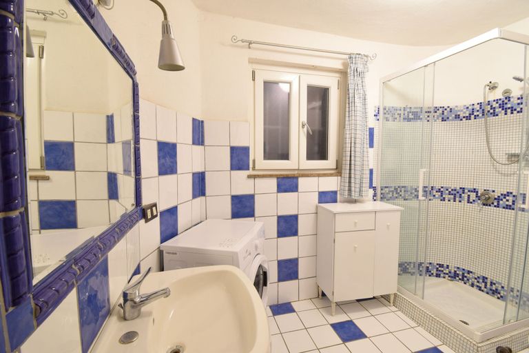 Bathroom, Appartamento Tavernella In Budoni, Nuoro