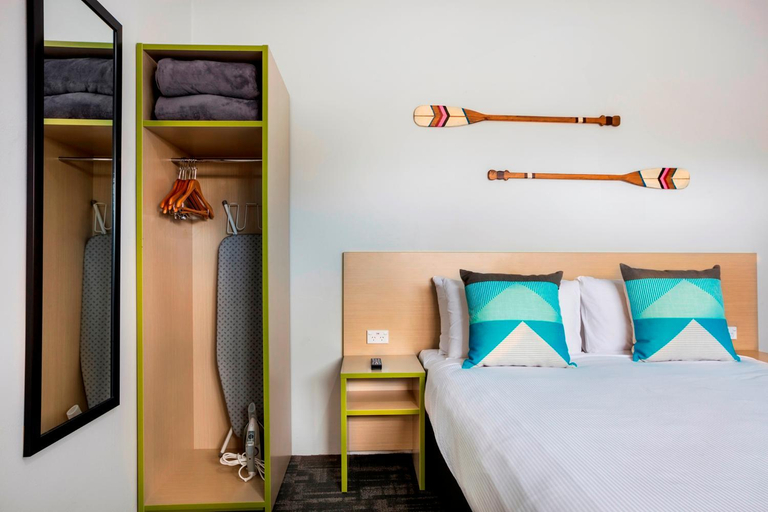 Bedroom 30
