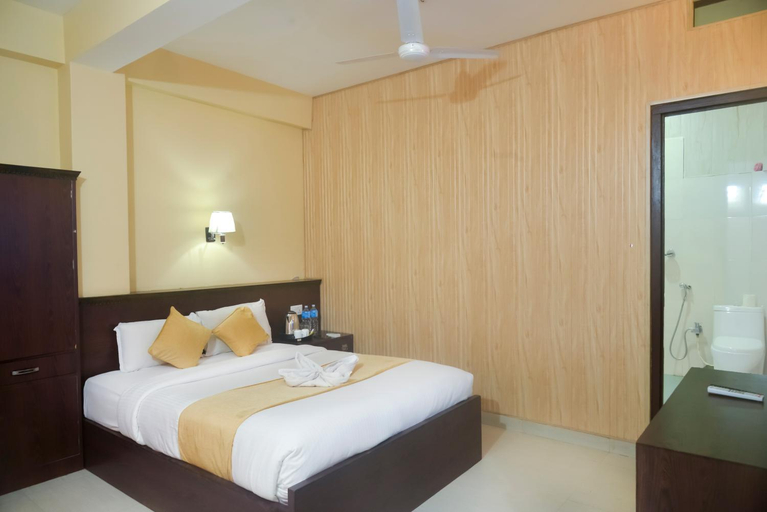 Bedroom 2, Hotel Rainforest, Narayani