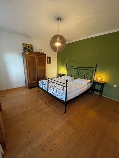 Bedroom 3, Gästehaus Burgblick im Weinhaus Pachler, Braunau am Inn