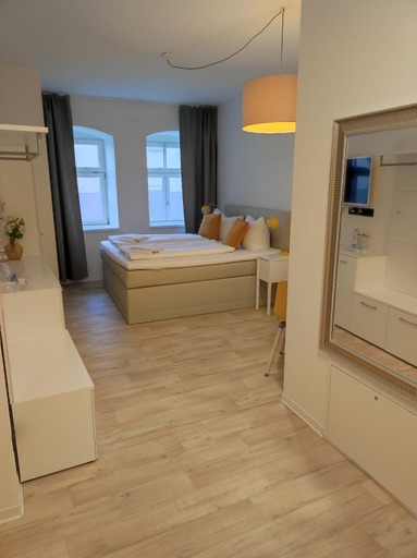 Others 5, Hotel Blaue Blume, Mittelsachsen