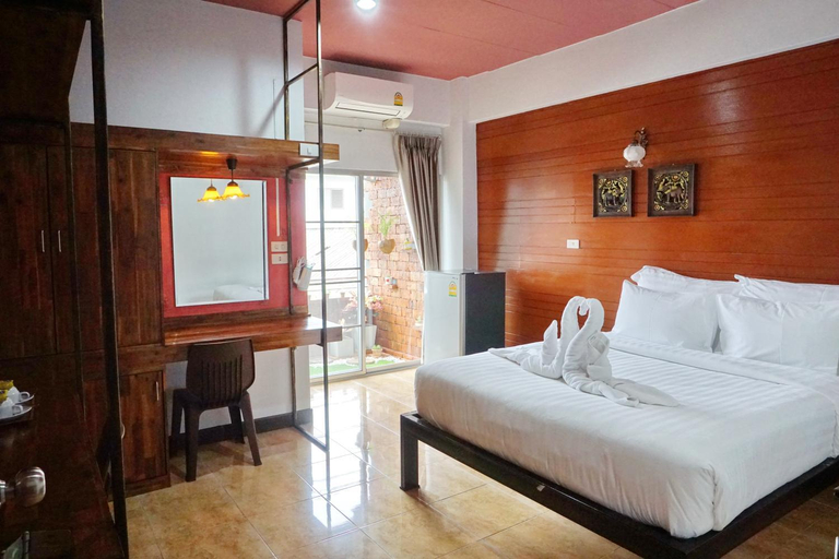 Bedroom 8