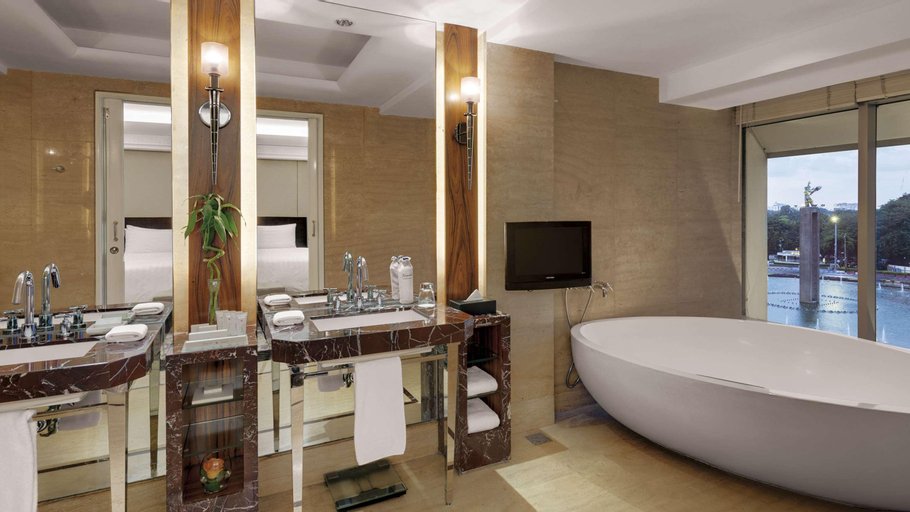 Bathroom 9