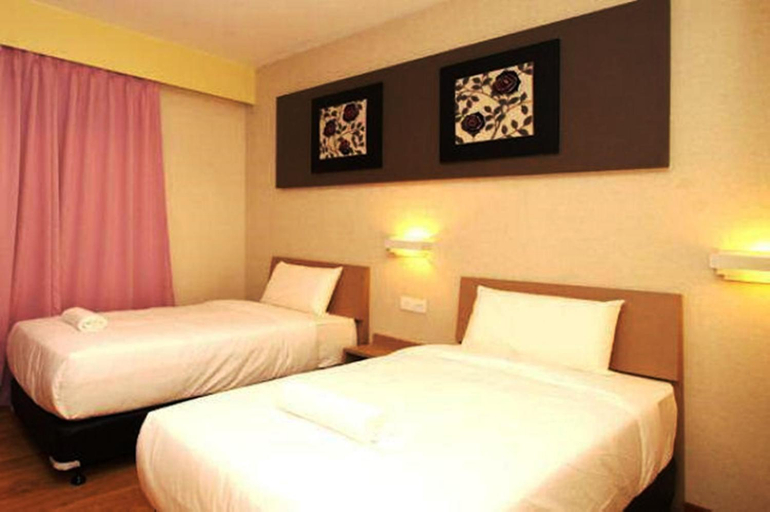 Bedroom 12