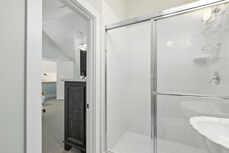 Bathroom 4, A Winterpast by the Sea - Gulf Front With Private Pool, Walton