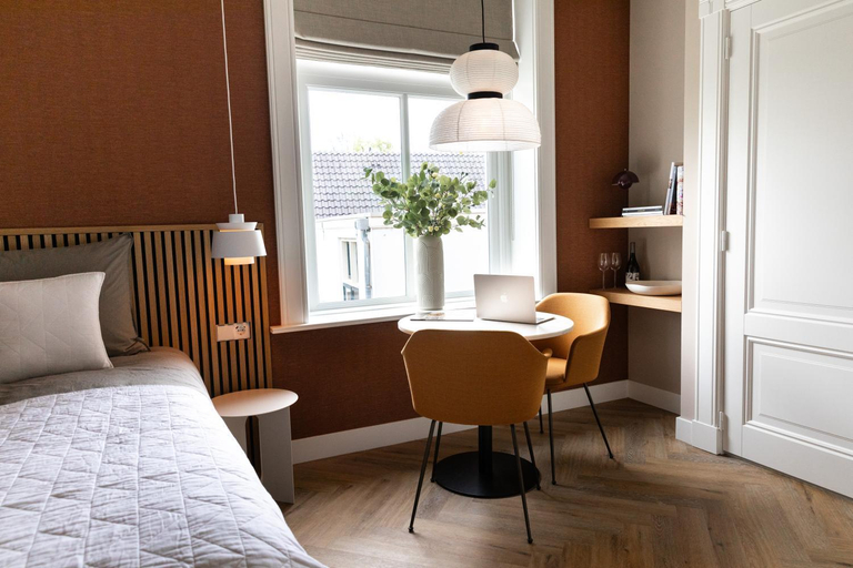 Others 4, Boutique Pastorale, Montfoort