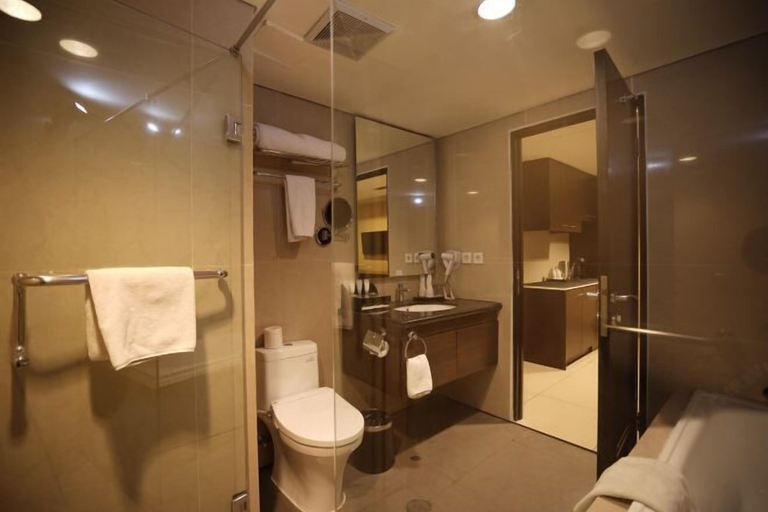 Bathroom 15