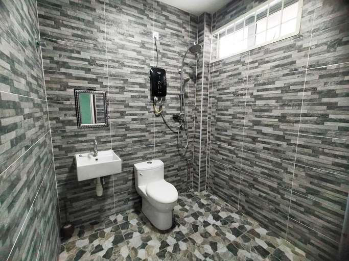 Bedroom 2, Dian Villa Homestay Kuantan with Pool, Kuantan