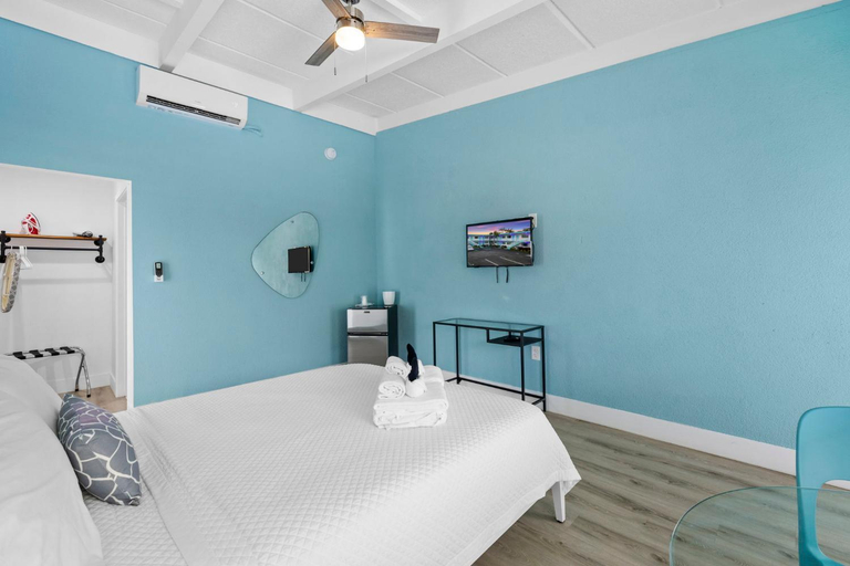 Bedroom 12