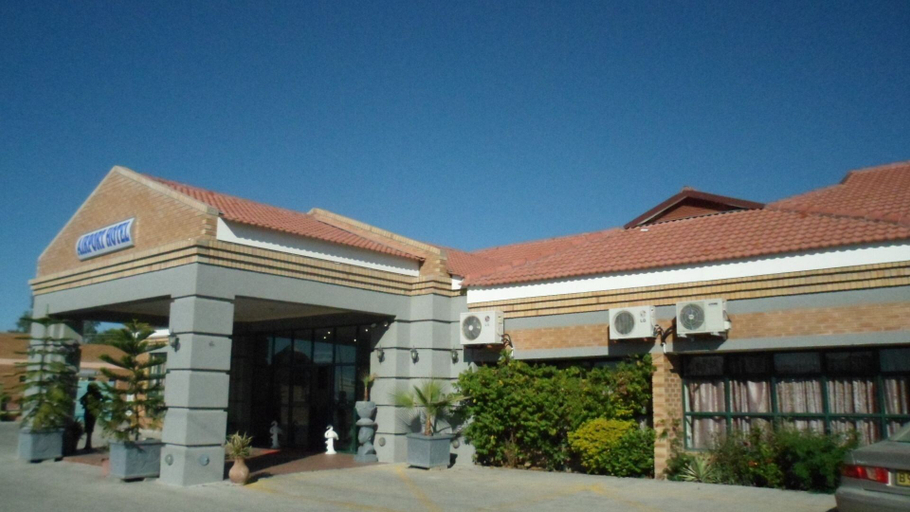 Exterior & Views 2, Airport Hotel Maun, Ngamiland East