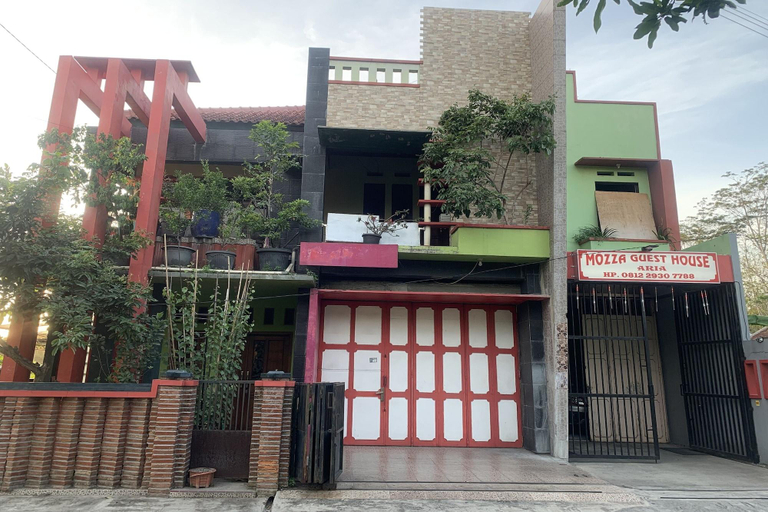 Mozza Guest House By Zuzu, Klaten