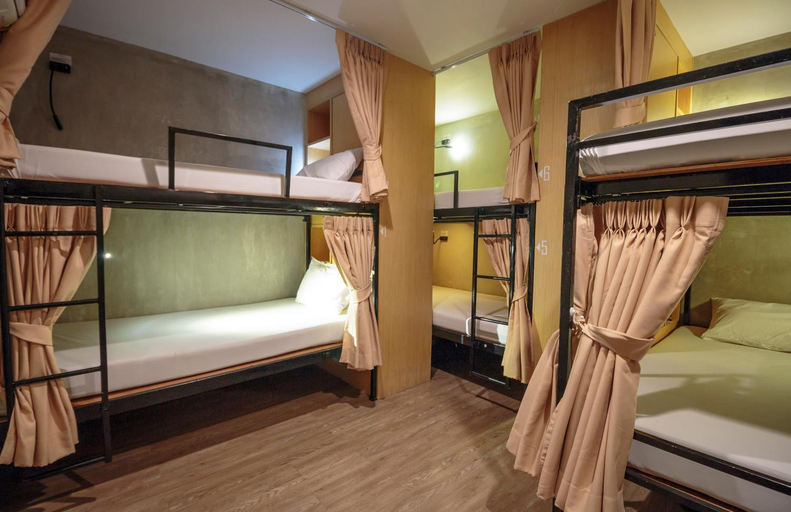 Bedroom 25
