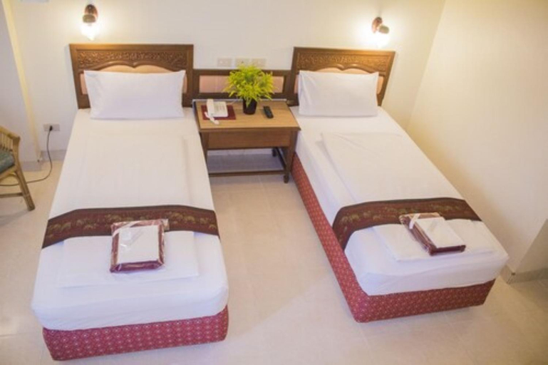 Bedroom 12
