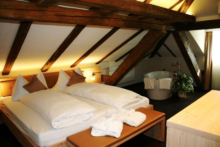 Bedroom 21