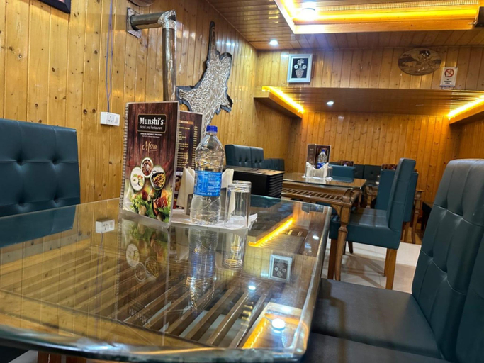 Food & Drinks 3, Munshi's Hotel and Restaurant(Tangmarg), Baramulla